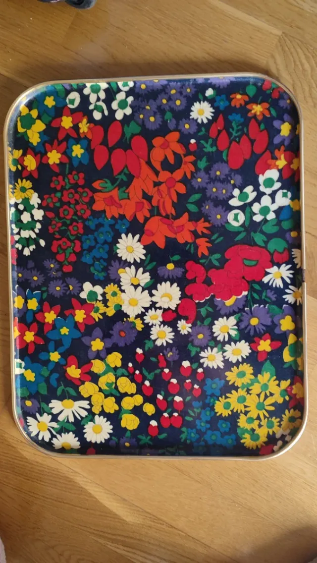 Vassoio decorativo floreale