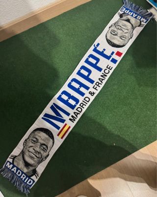 Bufanda Mbappé Madrid & France