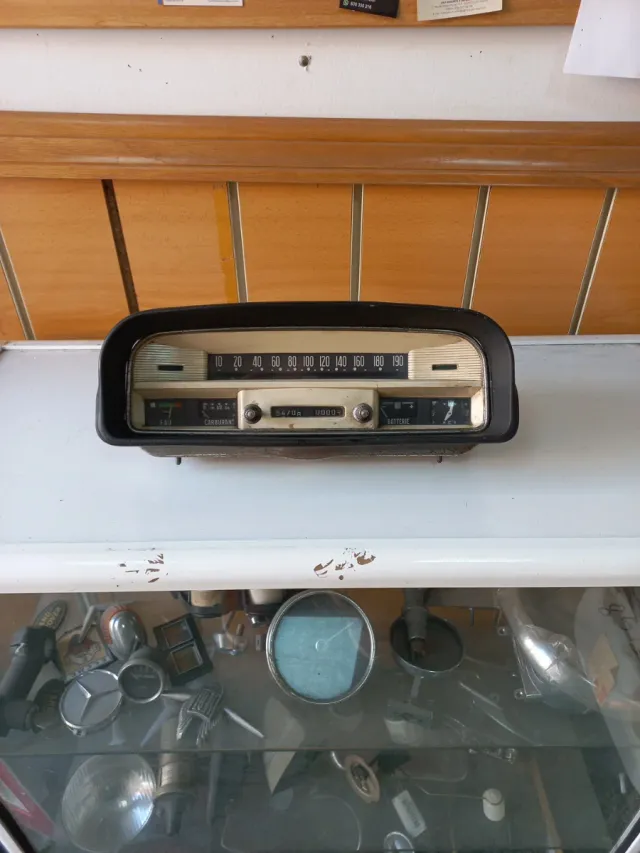 Cuadro Cuentakilómetros Peugeot 404