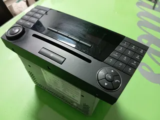 Radio Mercedes Clase E 320 Pantalla original