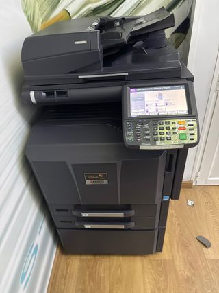 Impresora Multifunción Kyocera TASKalfa 3050ci