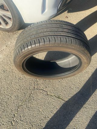 Neumático 225/45 R17 94W