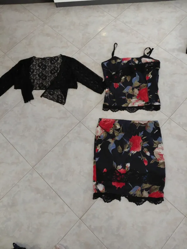 Completo donna gonna top e coprispalle M