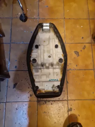 Sella Yamaha MBK Target