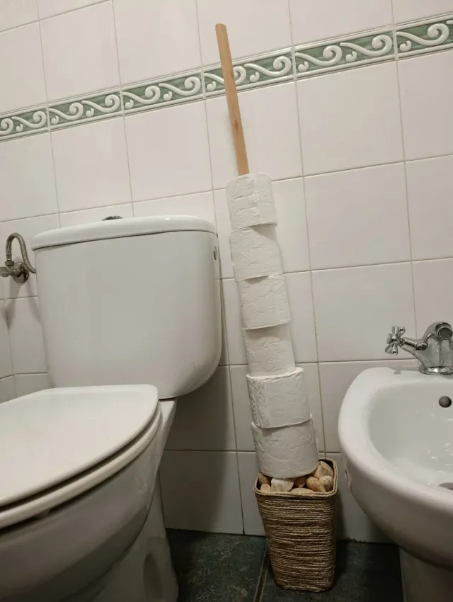 Portarrollos in iuta e pietra