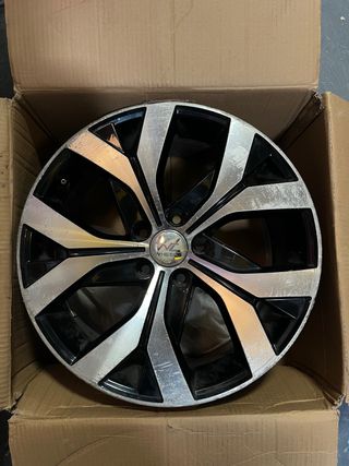 4 Llantas Aluminio 18x8J Validas para Golf