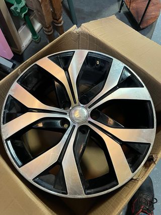 4 Llantas Aluminio 18x8J Validas para Golf