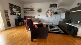 Dúplex en alquiler en Hermanos Falcó - Sepulcro Bolera en Albacete