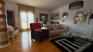 Dúplex en alquiler en Hermanos Falcó - Sepulcro Bolera en Albacete