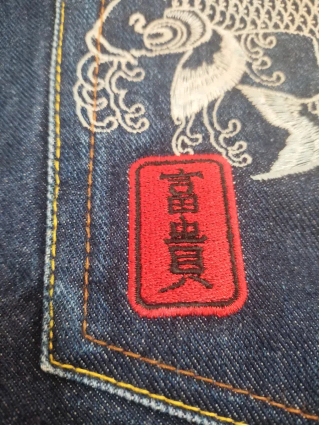 Pantalón Evisu Tejano con Bordado