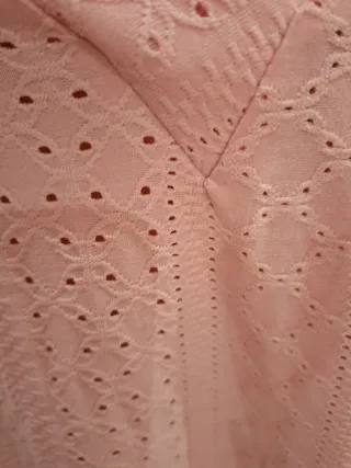 Blusa rosa de punto calado