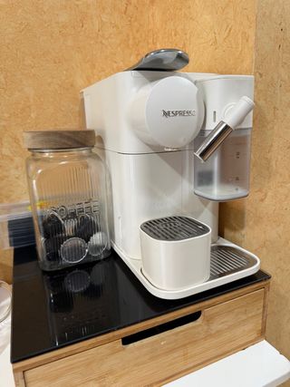 Cafetera Nespresso Blanca
