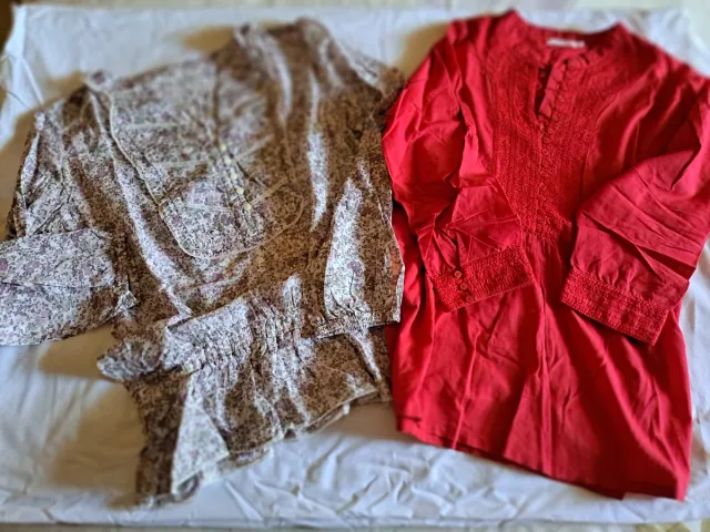 Lote 2 camisas estampada y roja