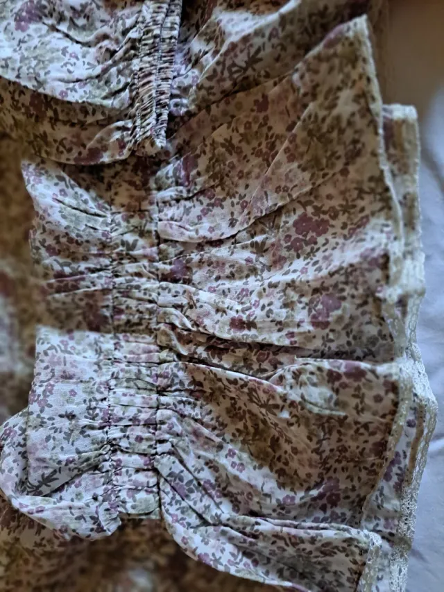 Lote 2 camisas estampada y roja