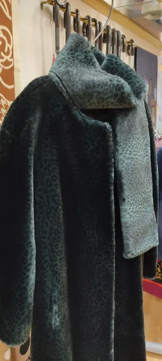 Abrigo vintage calentito estampado