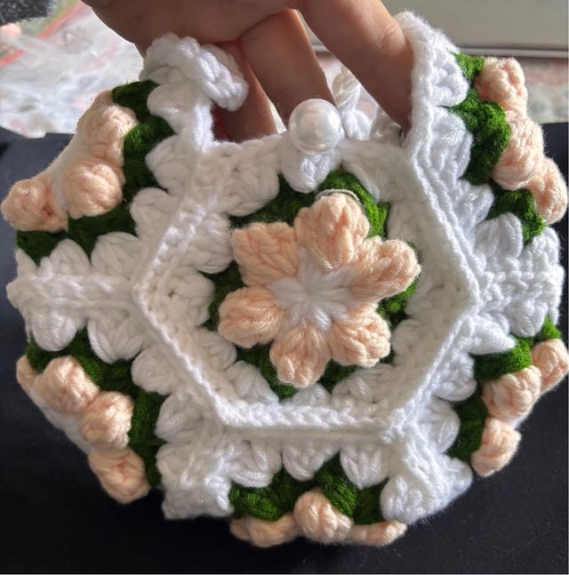 Bolso ganchillo redondo hecho a mano
