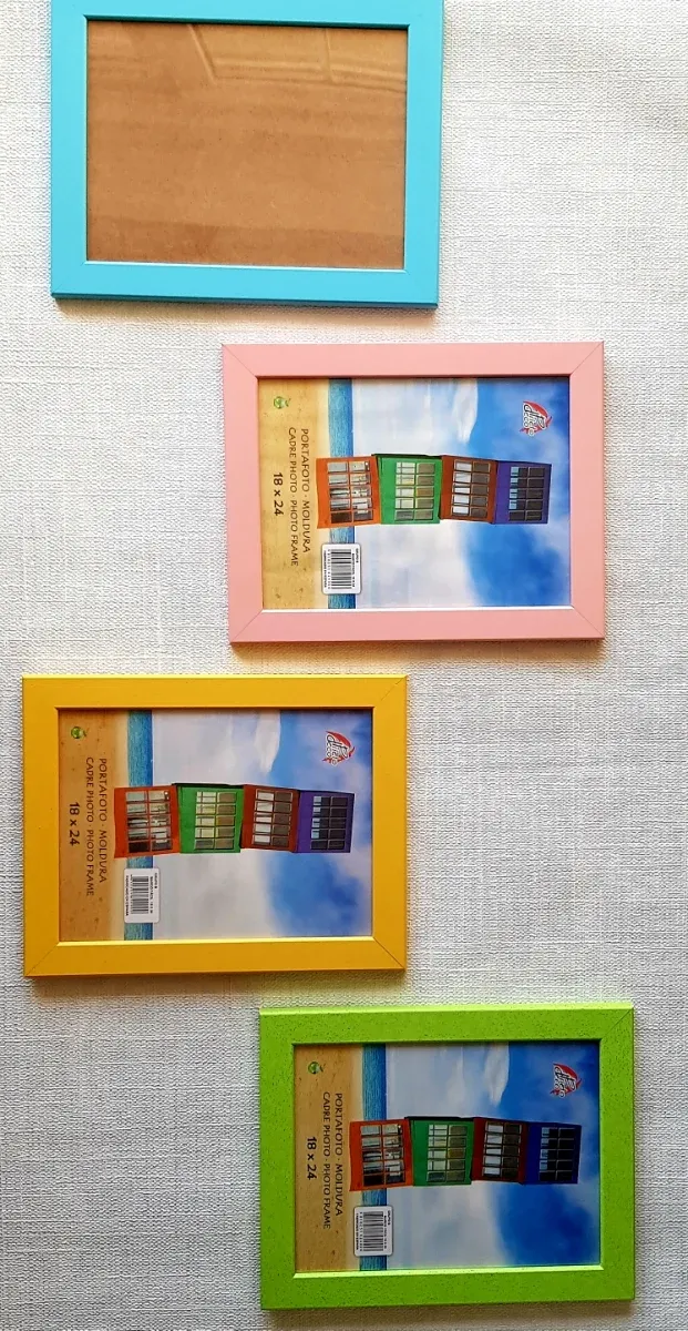 4 Marcos Portafotos Plástico Colores