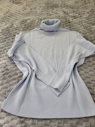 Jersey Cuello Alto Escorpión Talla M Celeste