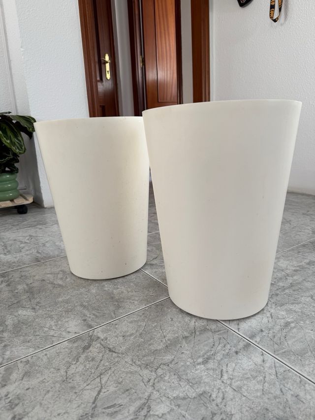 2 Macetas Grandes Blancas