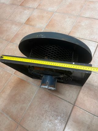 Estrazione fumo per camino a legna per barbecue e stufa