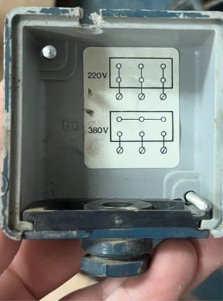 Estrazione fumo per camino a legna per barbecue e stufa