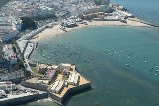 Edificio en venta en La Caleta - La Viña en Cádiz