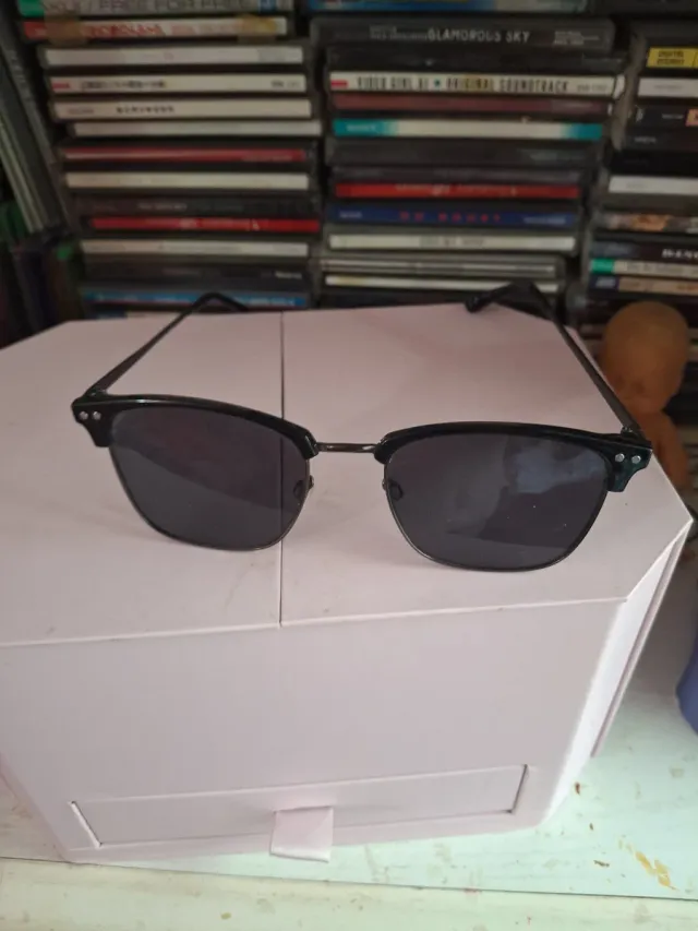 Gafas de sol negras