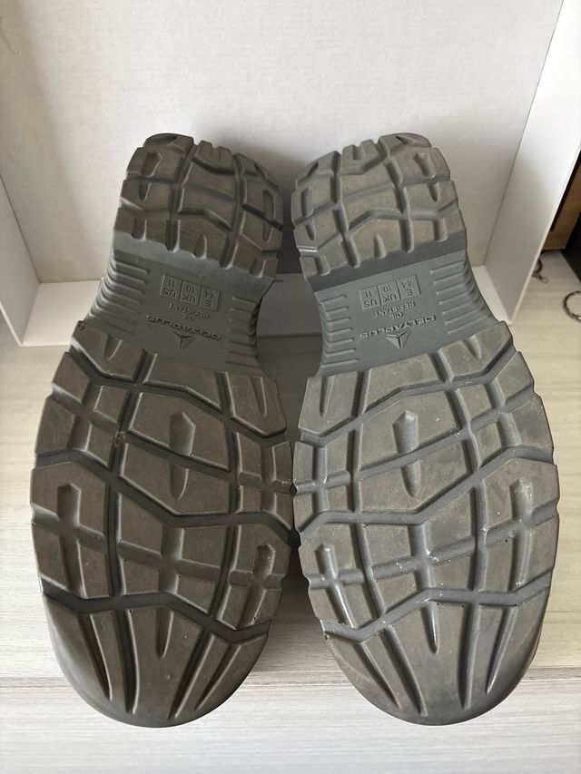 Zapatillas seguridad Delta Plus negras