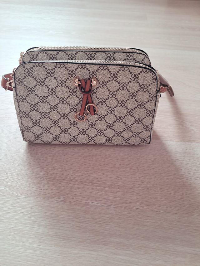 Bolso de hombro estampado