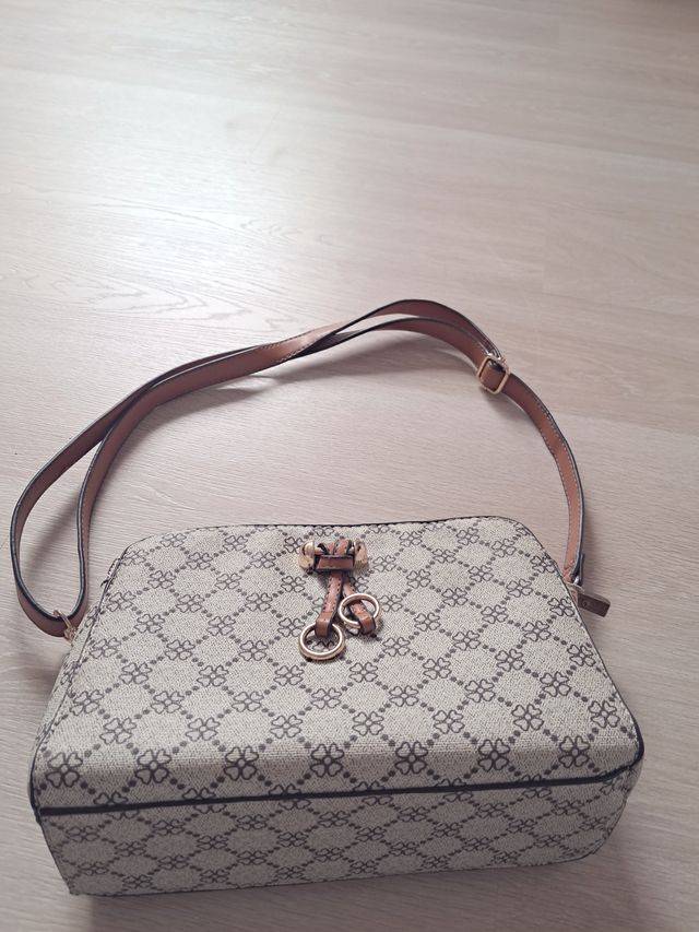 Bolso de hombro estampado