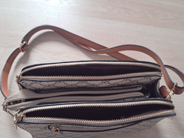 Bolso de hombro estampado