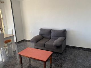 Piso en alquiler en Juan XXIII en Alicante