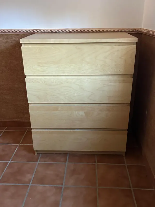 Cómoda MALM 4 cajones IKEA