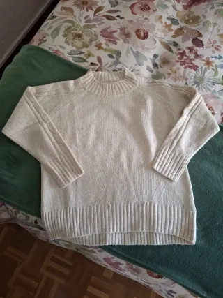 Jersey beige cuello alto