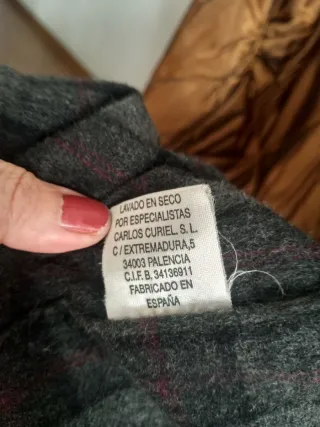 Chaquetón de cuero marrón y negro