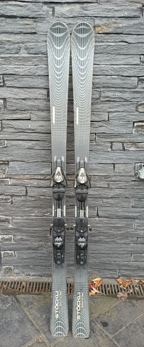 Esquís Stockli Spirit Globe