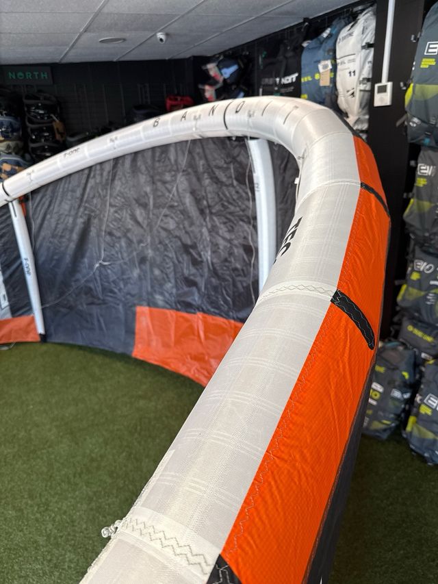 Cometa F-One Bandit Tec 12m 2025