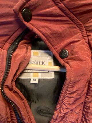 Cazadora SikSilk Roja con Capucha y Pelo