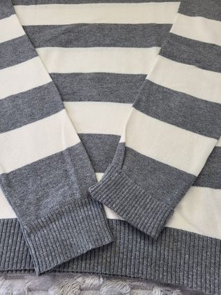 Jersey Zara Cuello Alto Rayas Gris/Blanco Talla M