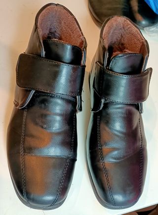 Botines de piel negras - cierre velcro