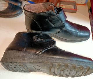 Botines de piel negras - cierre velcro