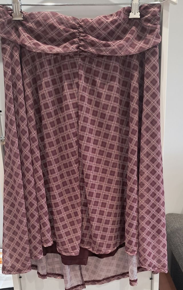 Falda por la rodilla con goma en cintura