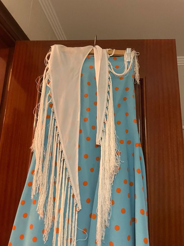 Falda flamenca lunares azul y naranja T4