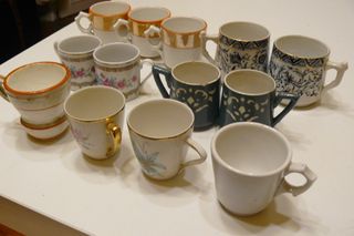 Juego de 12 tazas de café antiguas