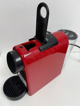 Cafetera Nespresso Essenza Mini Nueva