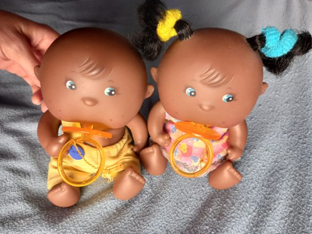 Muñecos bebé con chupete