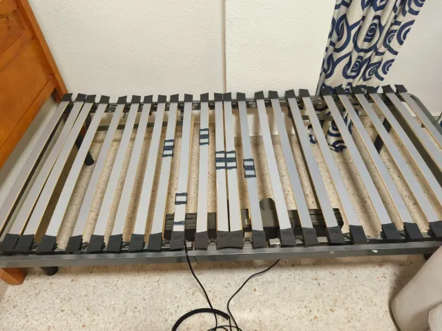 Cama articulada madera y metal