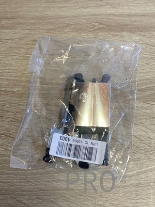 Cierre antirrobo para persianas