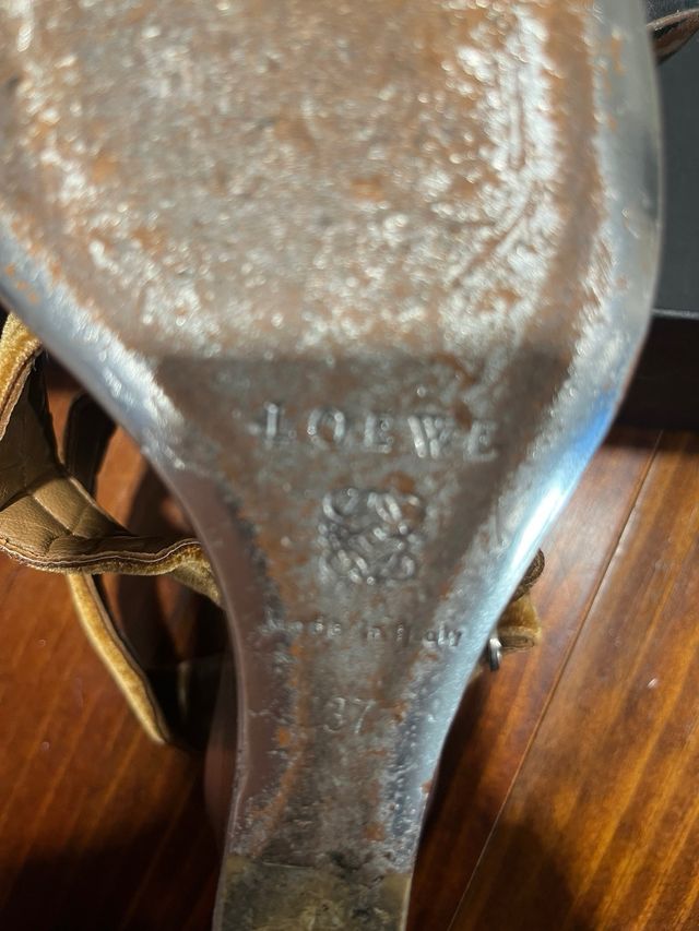 Sandalias cuña Loewe terciopelo marrón y plateado