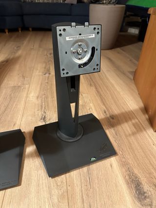 Supporti monitor Asus ROG Swift VESA